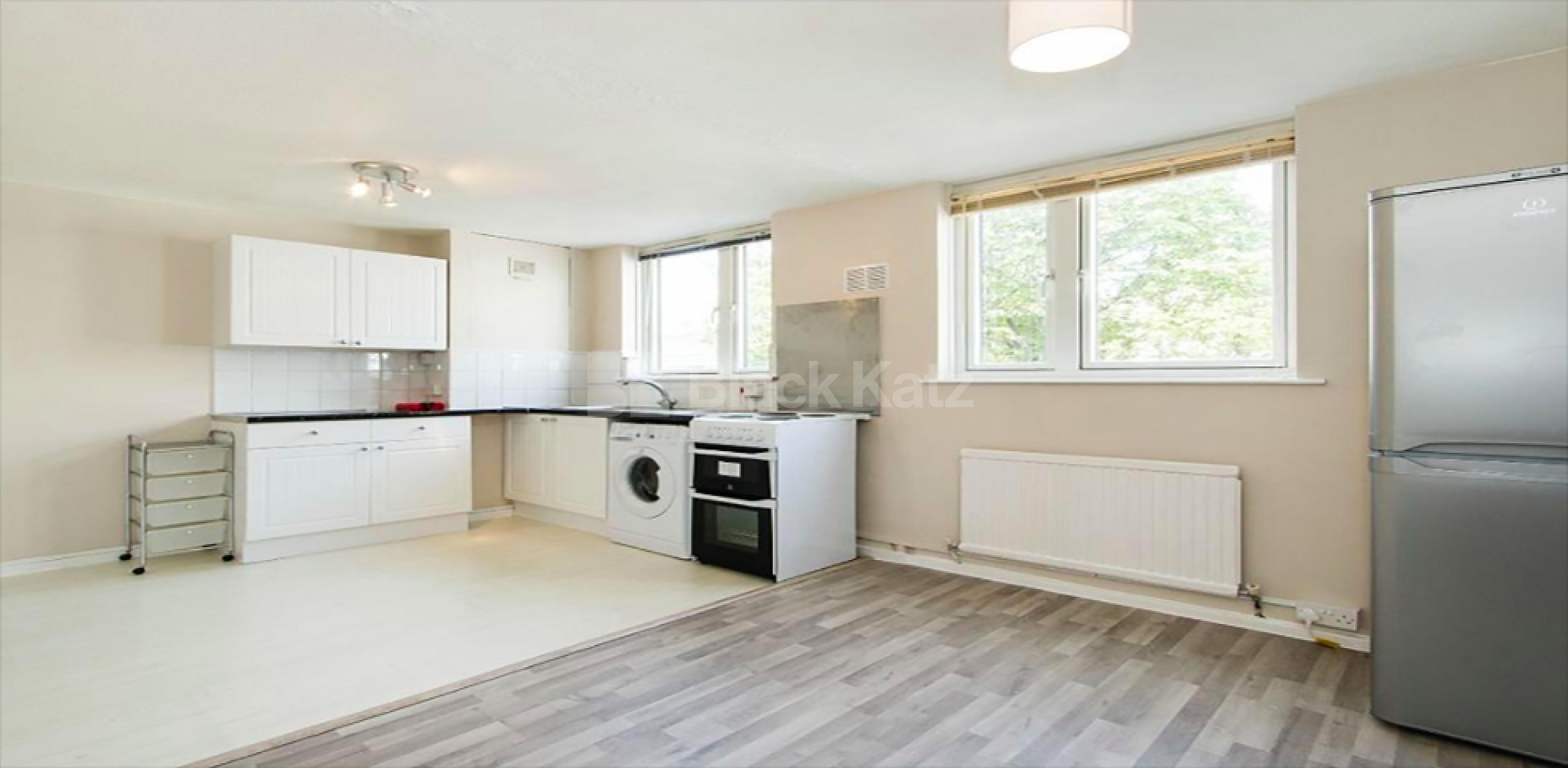 			LET , 4 Bedroom, 1 bath, 1 reception Apartment			 Amina Way, London Bridge/Bermondsey Borders SE16